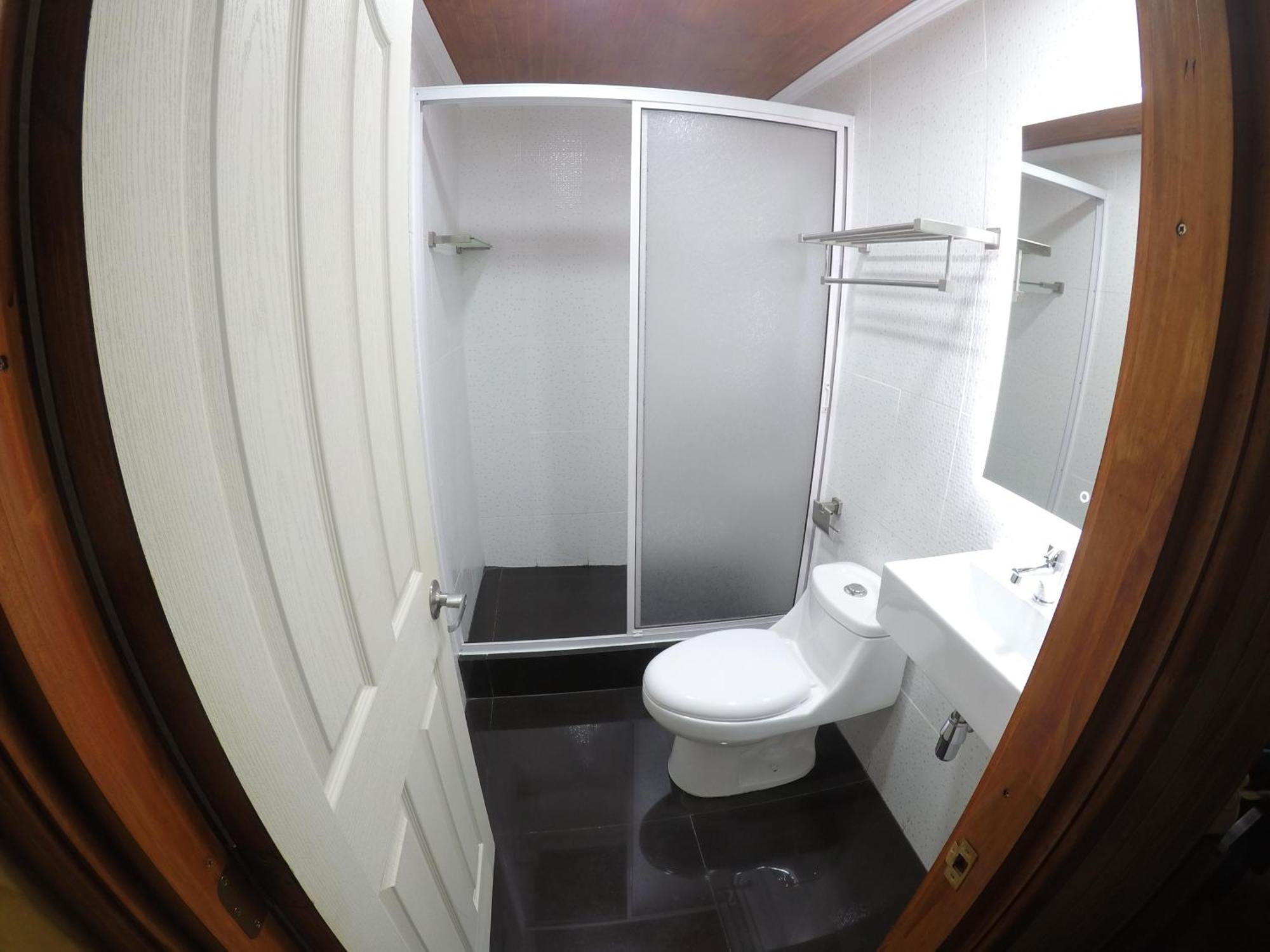 Voy - Poniente Guest house *